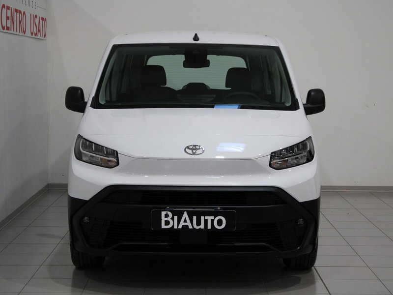 Toyota Proace City Verso nuova a Firenze (4)