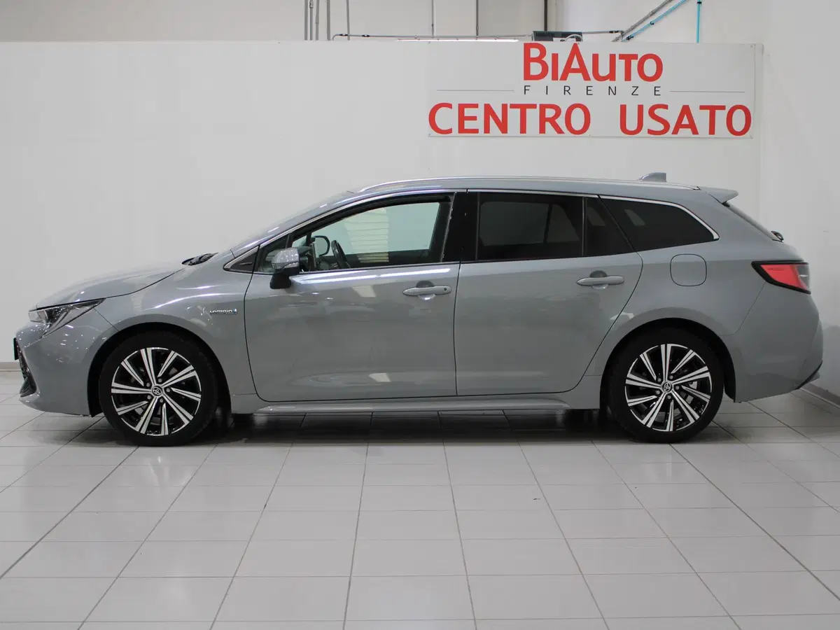 Toyota Corolla Touring Sports usata a Firenze (3)