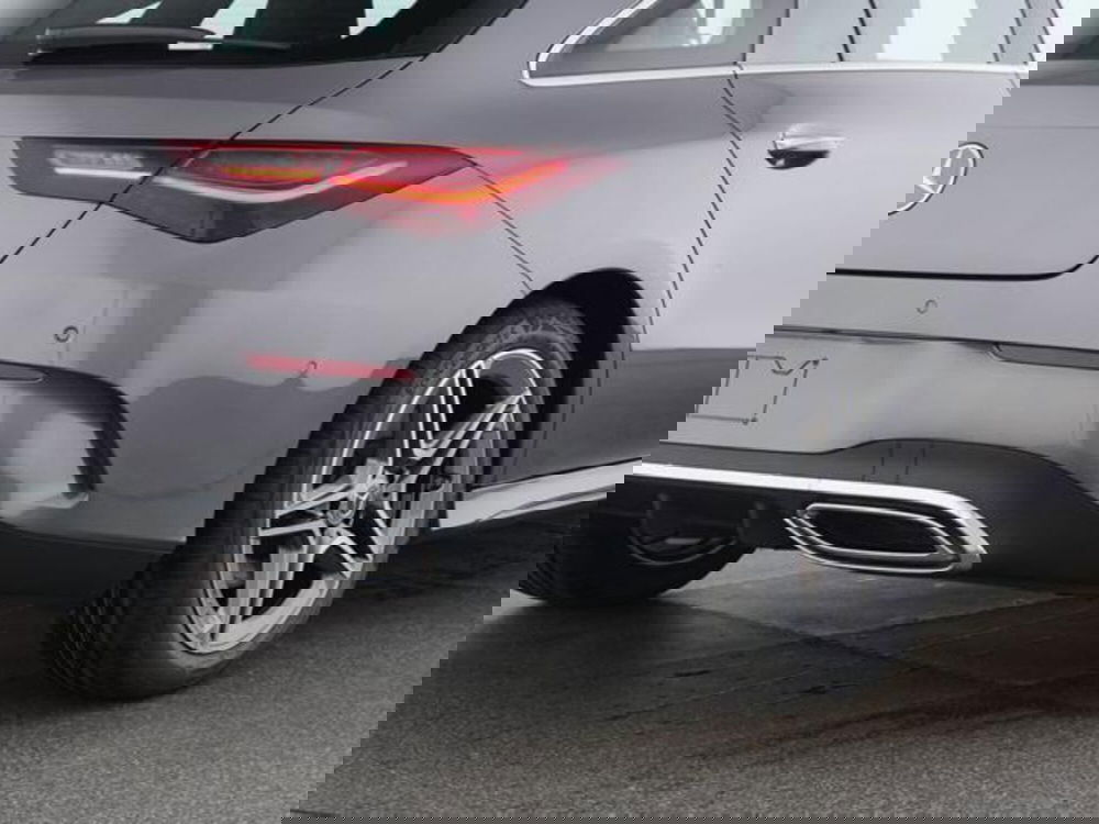 Mercedes-Benz CLA Shooting Brake usata a Milano (4)