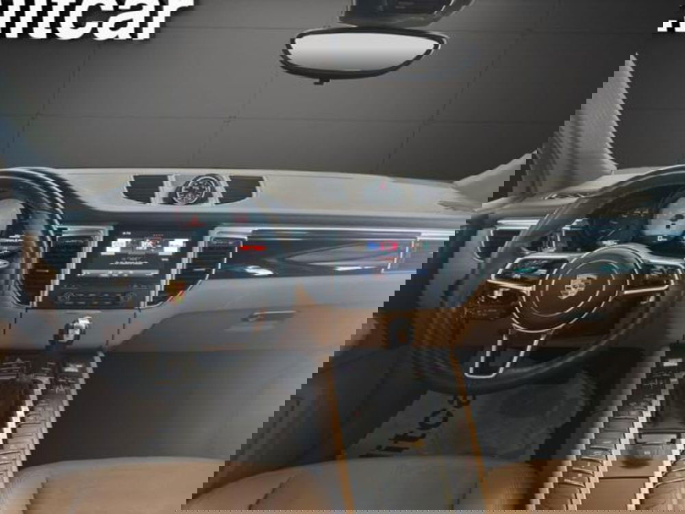 Porsche Macan usata a Milano (15)