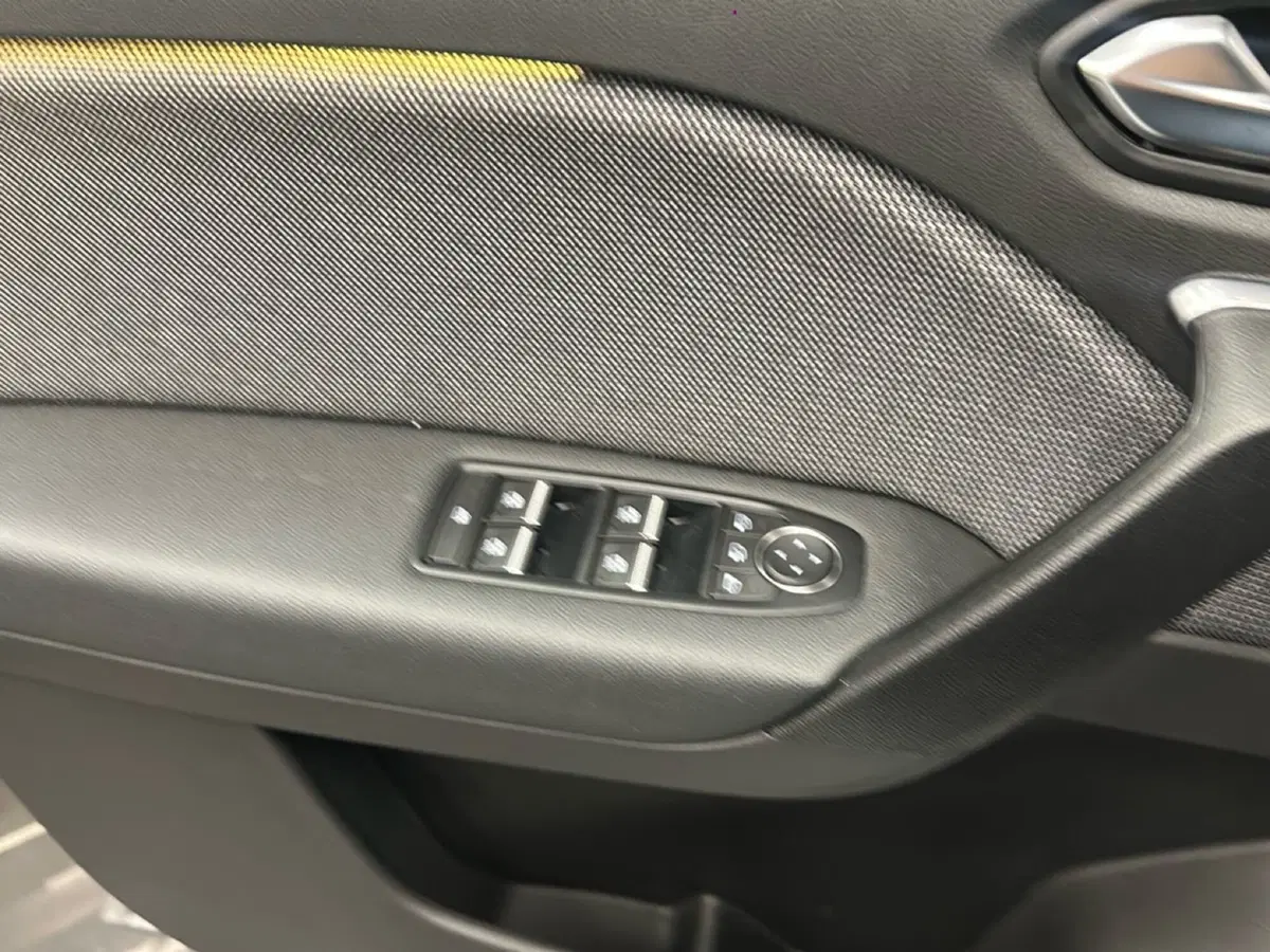 Renault Captur usata a Napoli (18)