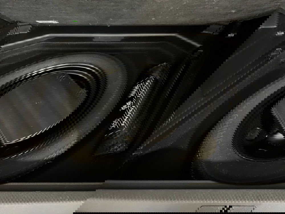 Peugeot 3008 usata a Bari (13)