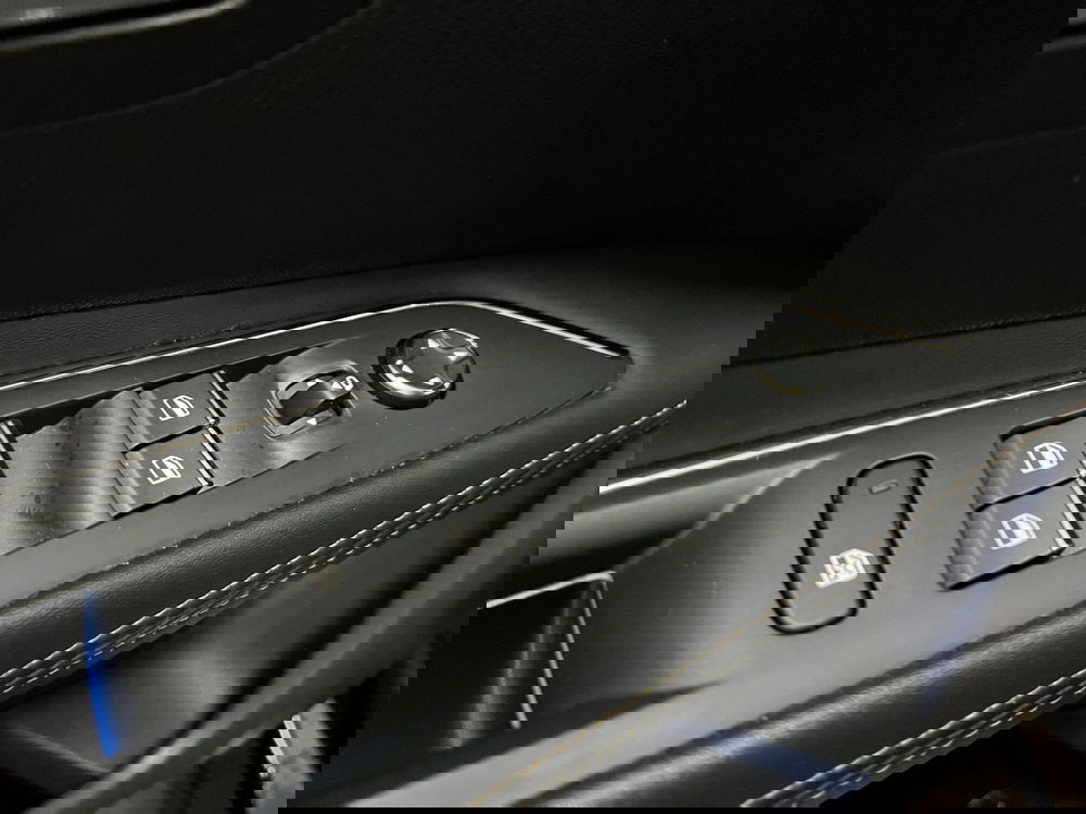 Peugeot 3008 usata a Bari (16)