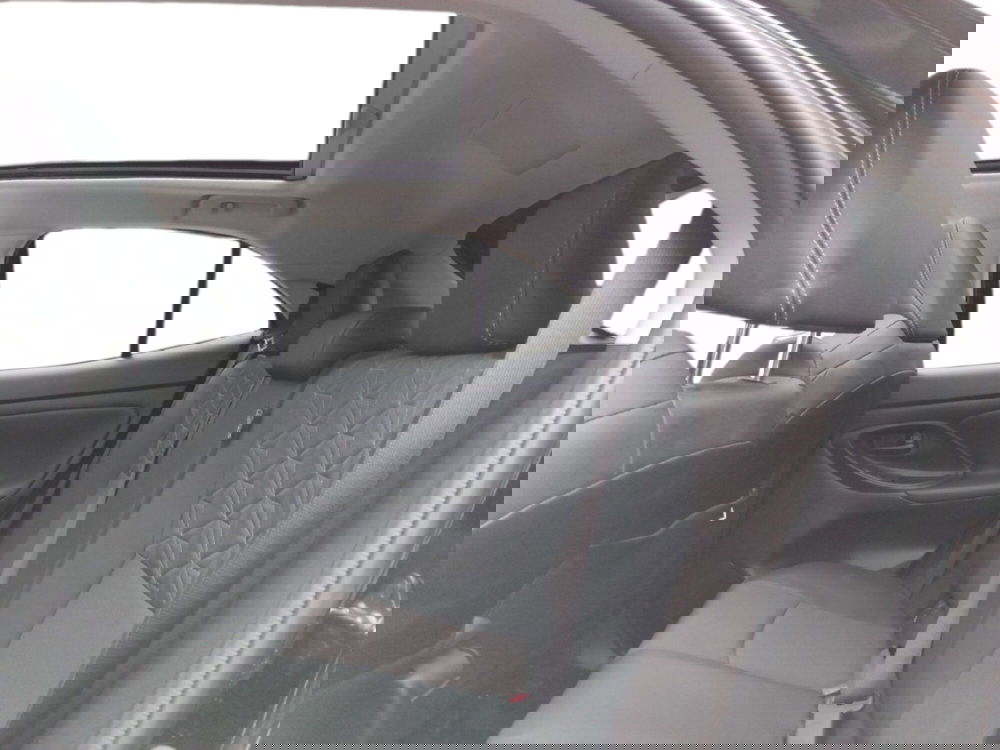 Toyota Yaris Cross usata a Pescara (12)