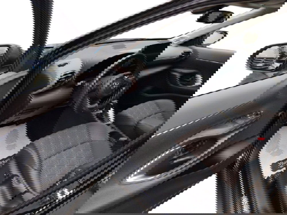 Toyota Yaris Cross usata a Pescara (7)