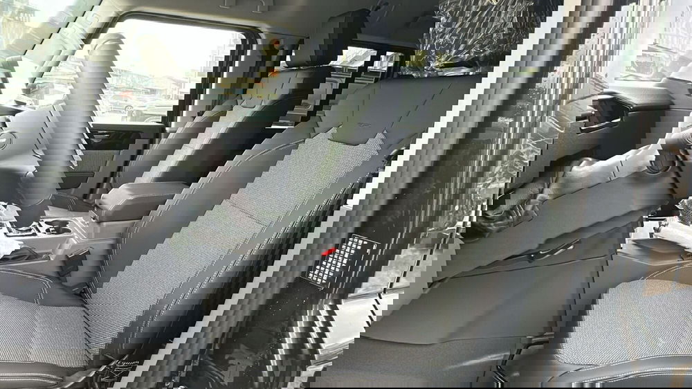 Ineos Grenadier nuova a Pescara (9)