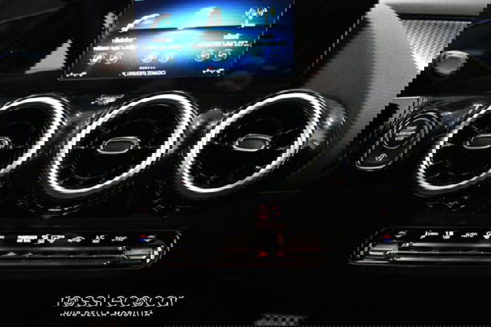 Mercedes-Benz GLA SUV usata a Perugia (17)