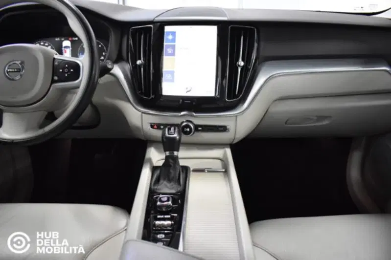 Volvo XC60 usata a Perugia (7)