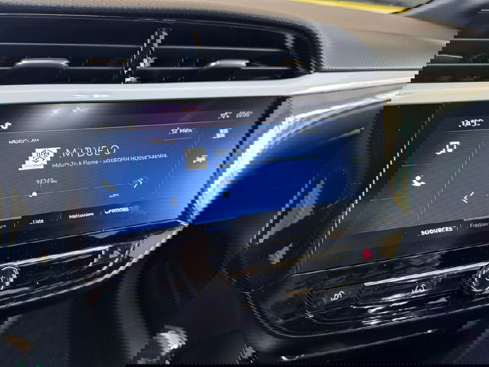 Opel Corsa nuova a Milano (11)