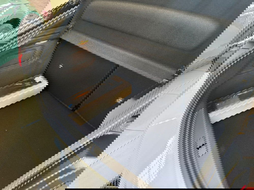 Opel Corsa nuova a Milano (15)