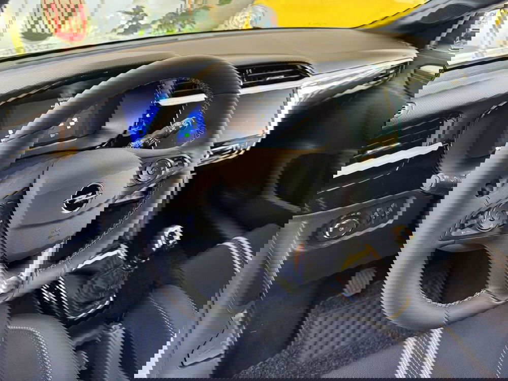 Opel Corsa nuova a Milano (5)