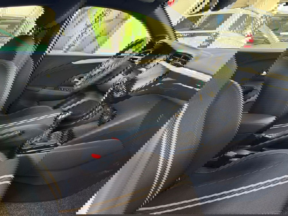 Opel Corsa nuova a Milano (6)