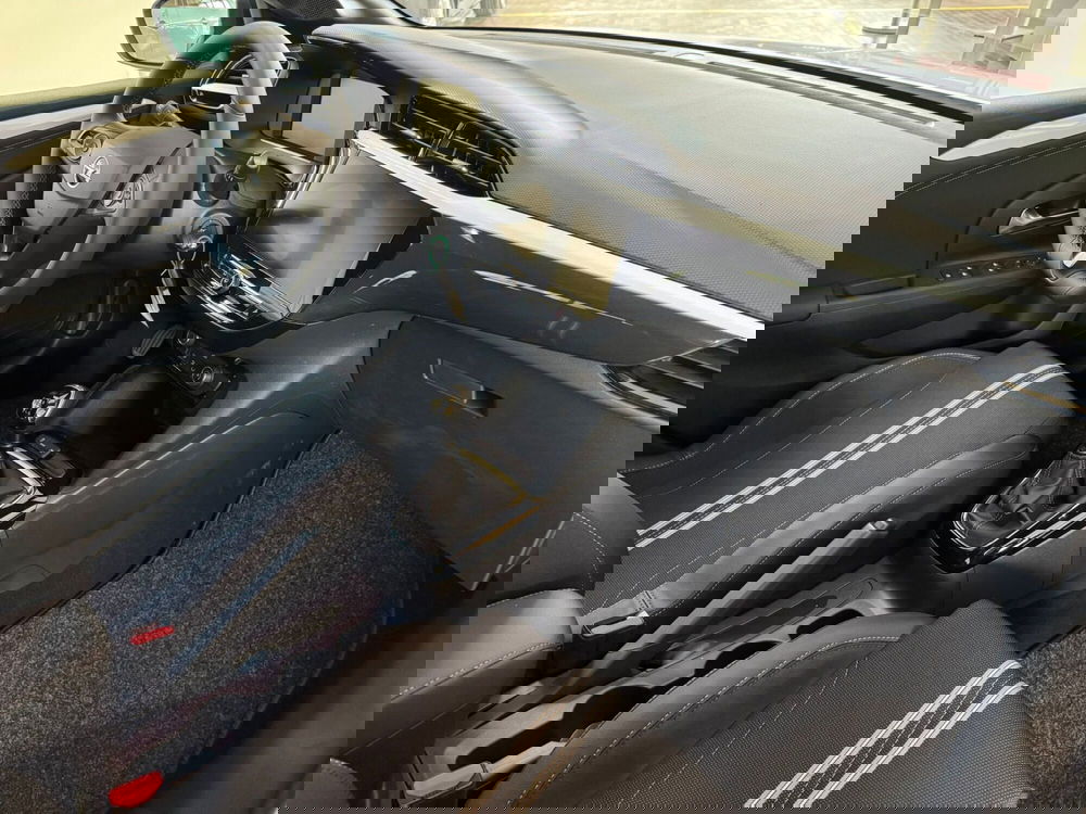 Opel Corsa nuova a Milano (8)