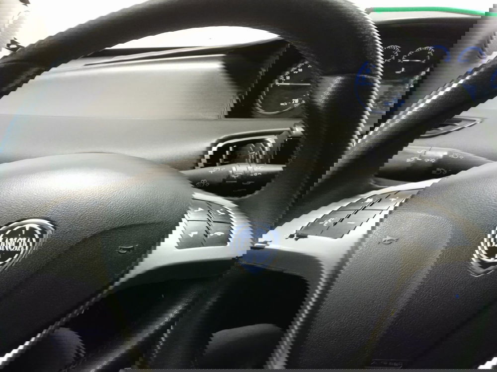 Lancia Ypsilon usata a Torino (12)