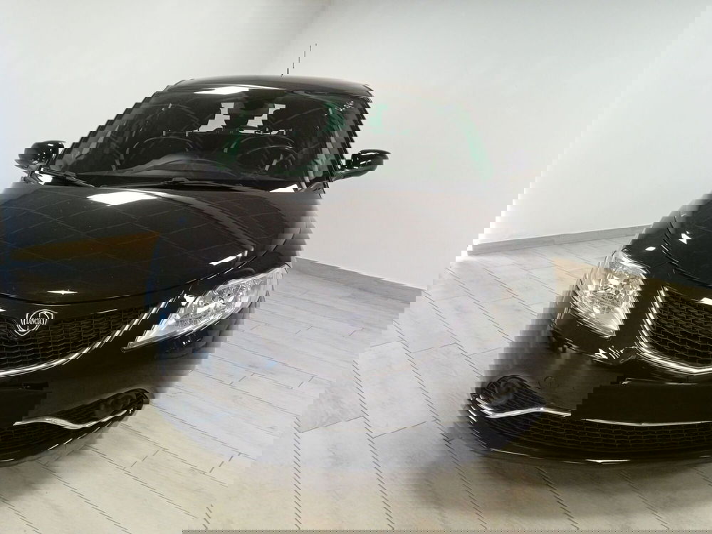 Lancia Ypsilon usata a Torino (2)