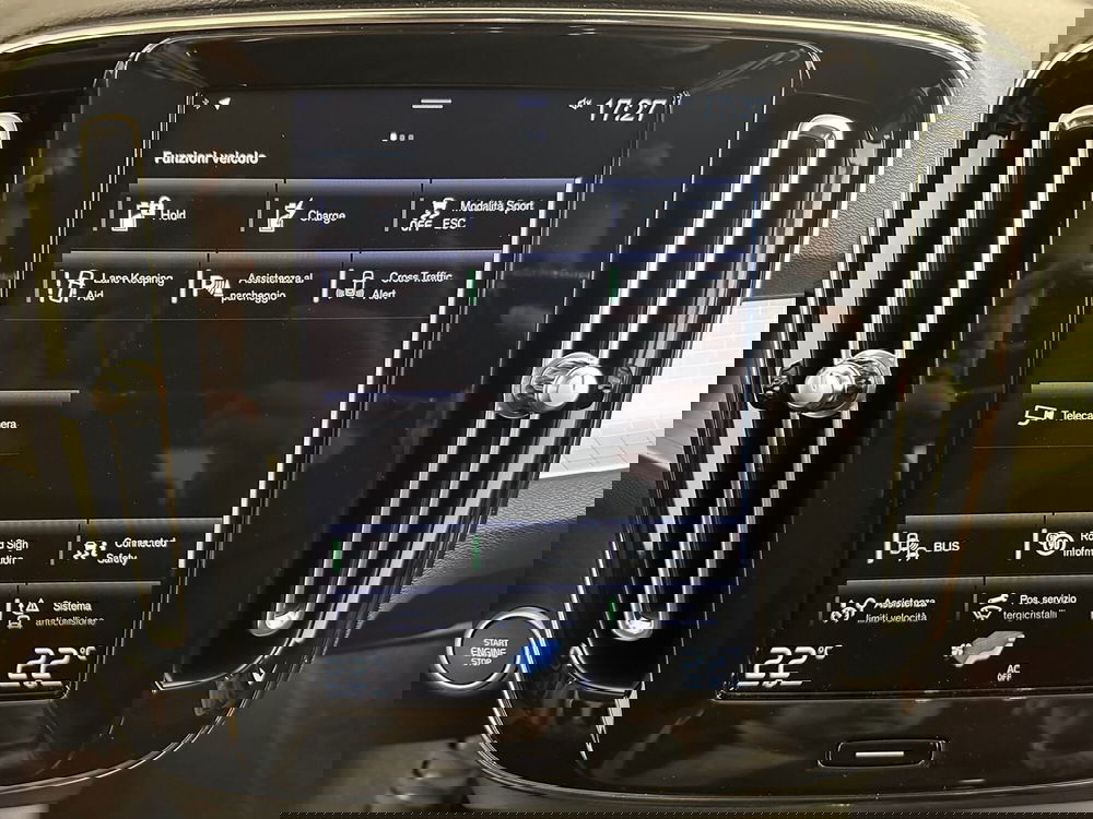 Volvo XC40 usata a Bergamo (10)