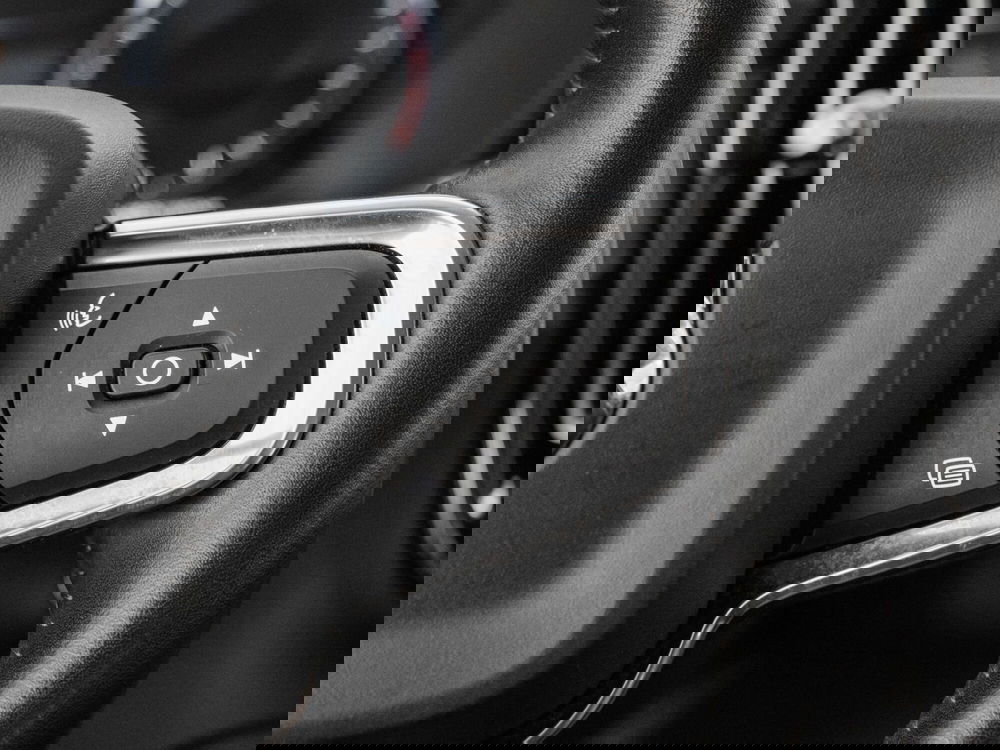 Volvo XC40 usata a Prato (10)