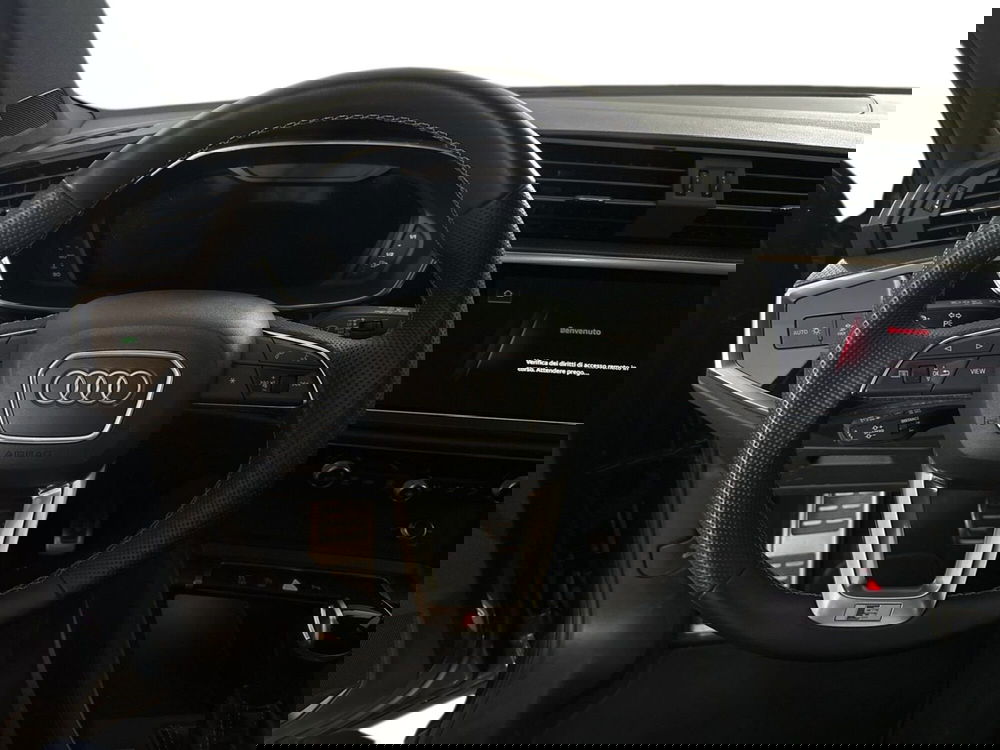 Audi Q3 Sportback usata a Caserta (11)