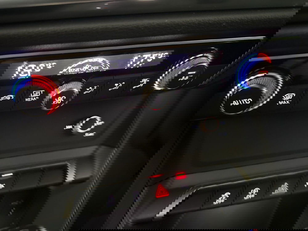 Audi Q3 Sportback usata a Caserta (17)