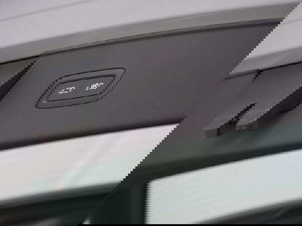 Volvo EX90 nuova a Prato (10)