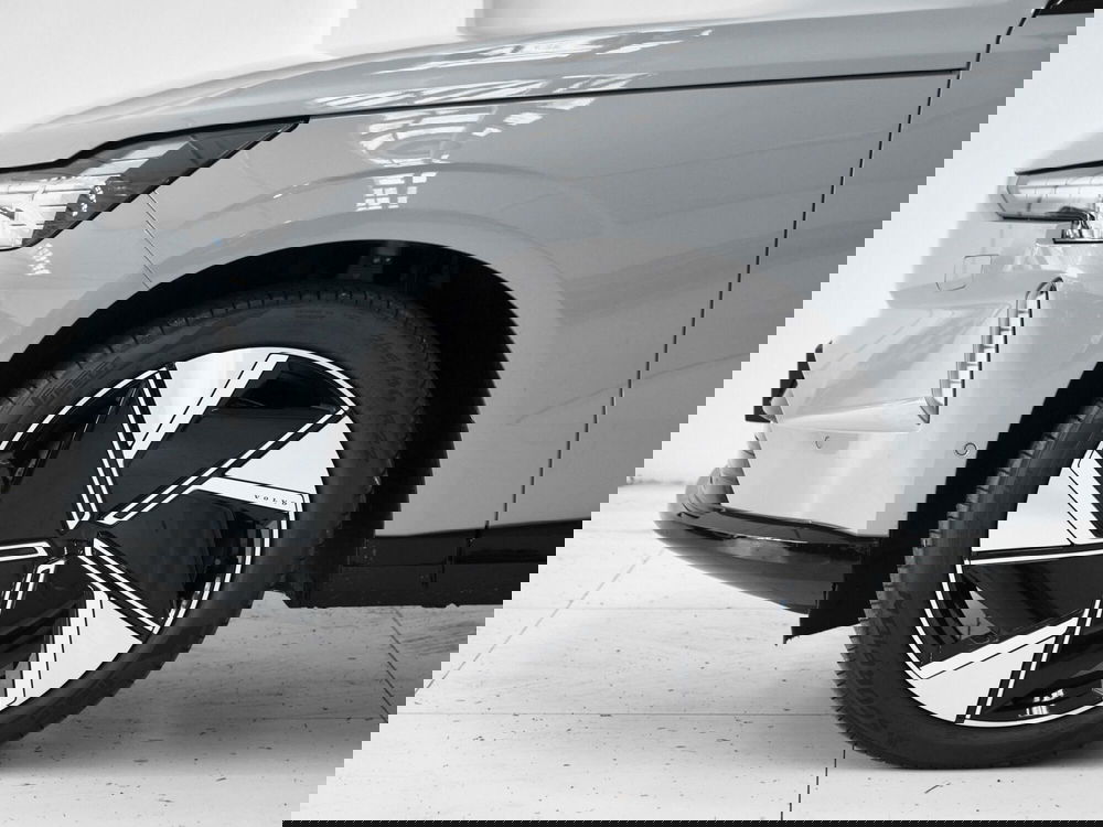 Volvo EX90 nuova a Prato (3)