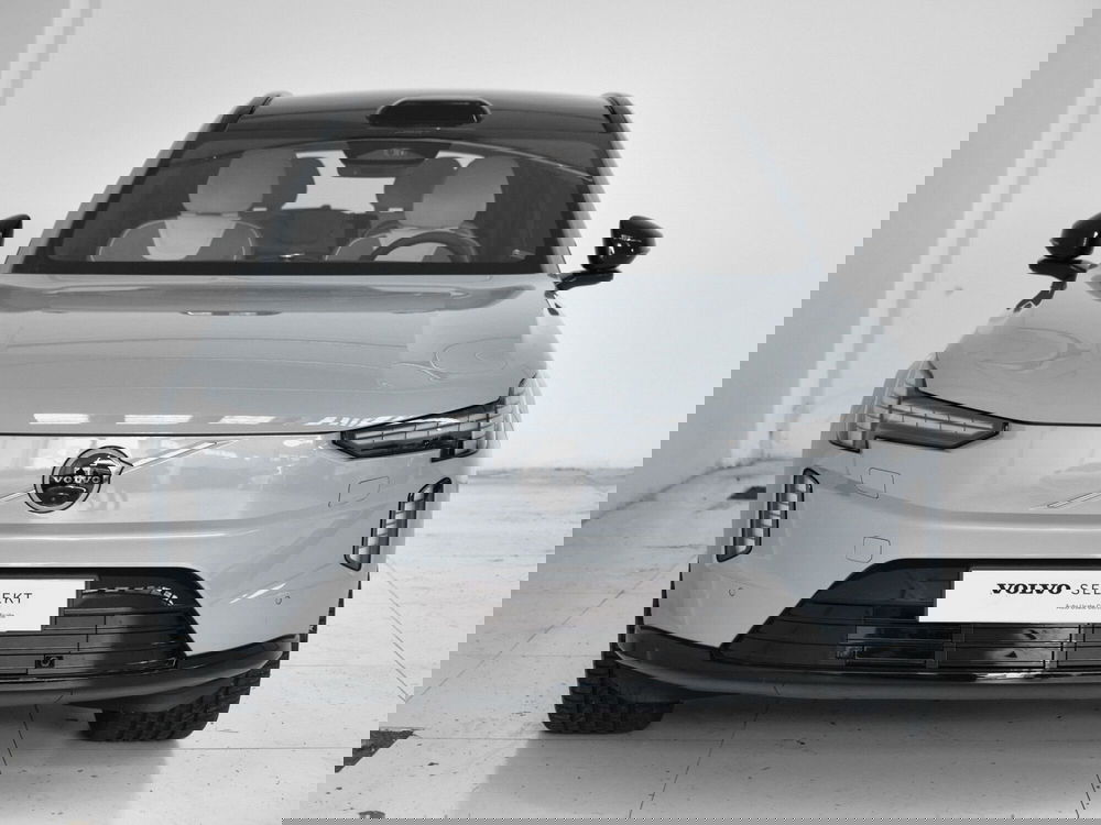 Volvo EX90 nuova a Prato (4)