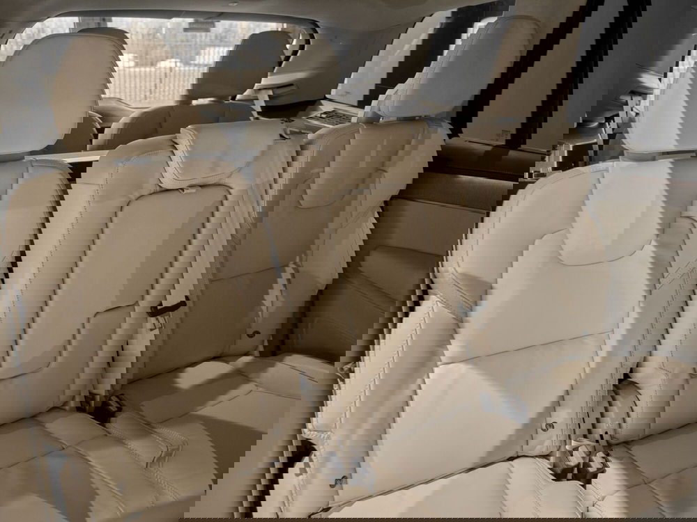 Volvo XC90 nuova a Prato (17)