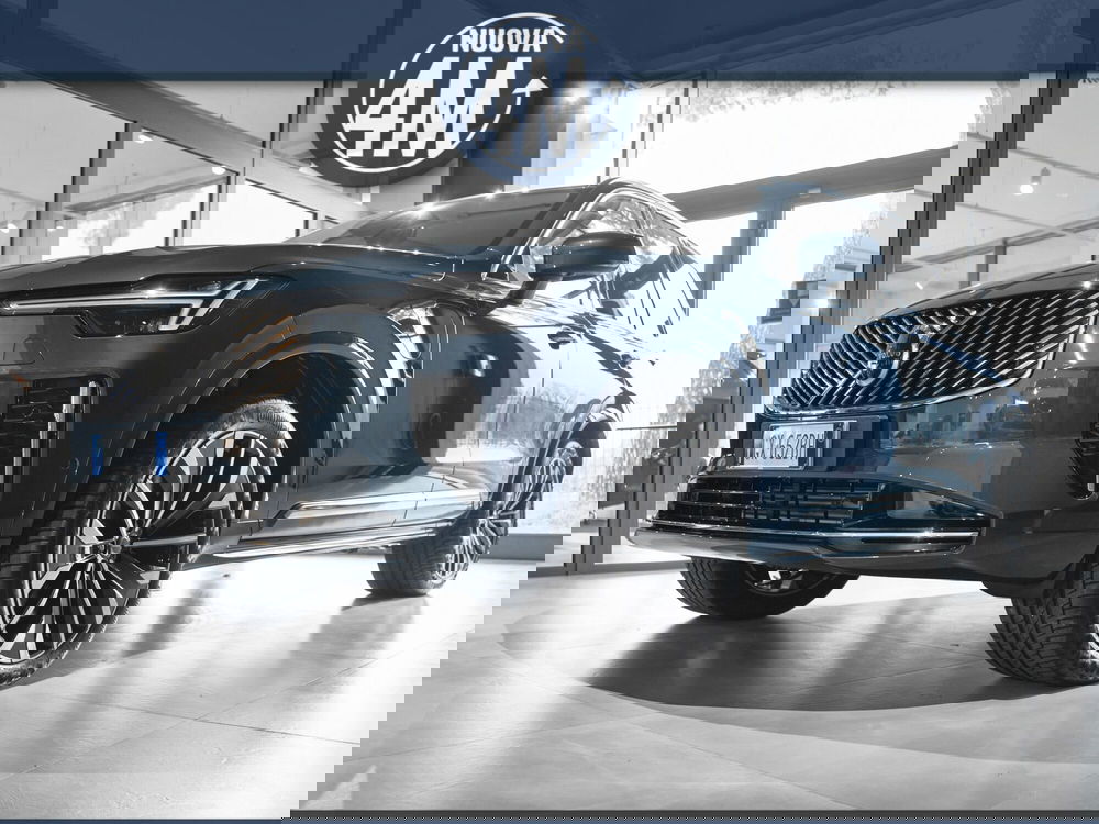 Volvo XC90 nuova a Prato (2)