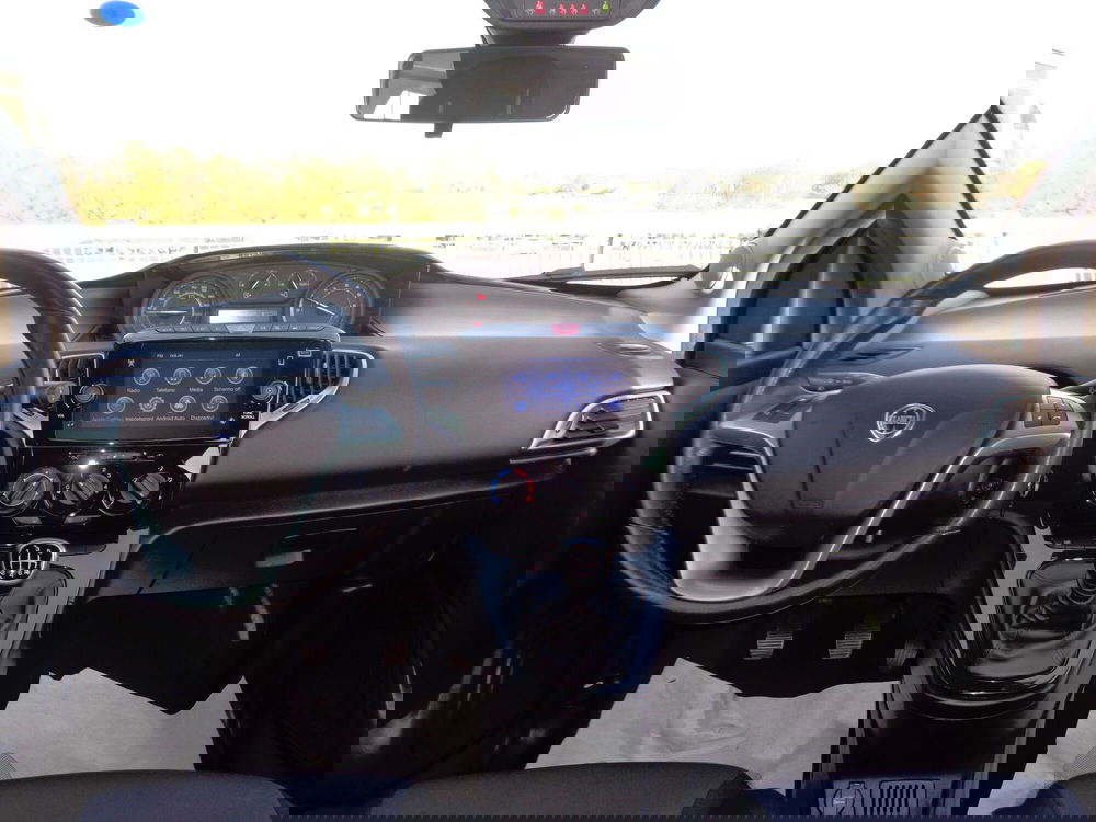 Lancia Ypsilon usata a Treviso (11)