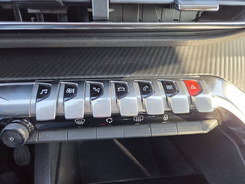 Peugeot 3008 usata a Parma (17)