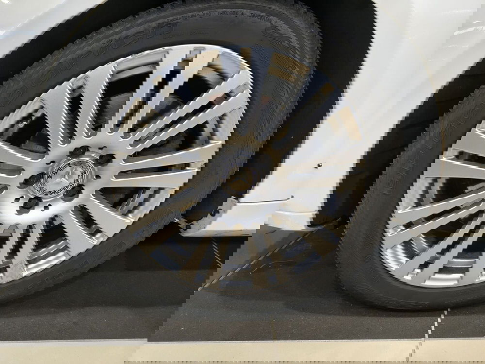 Mercedes-Benz Classe E usata a Vercelli (11)
