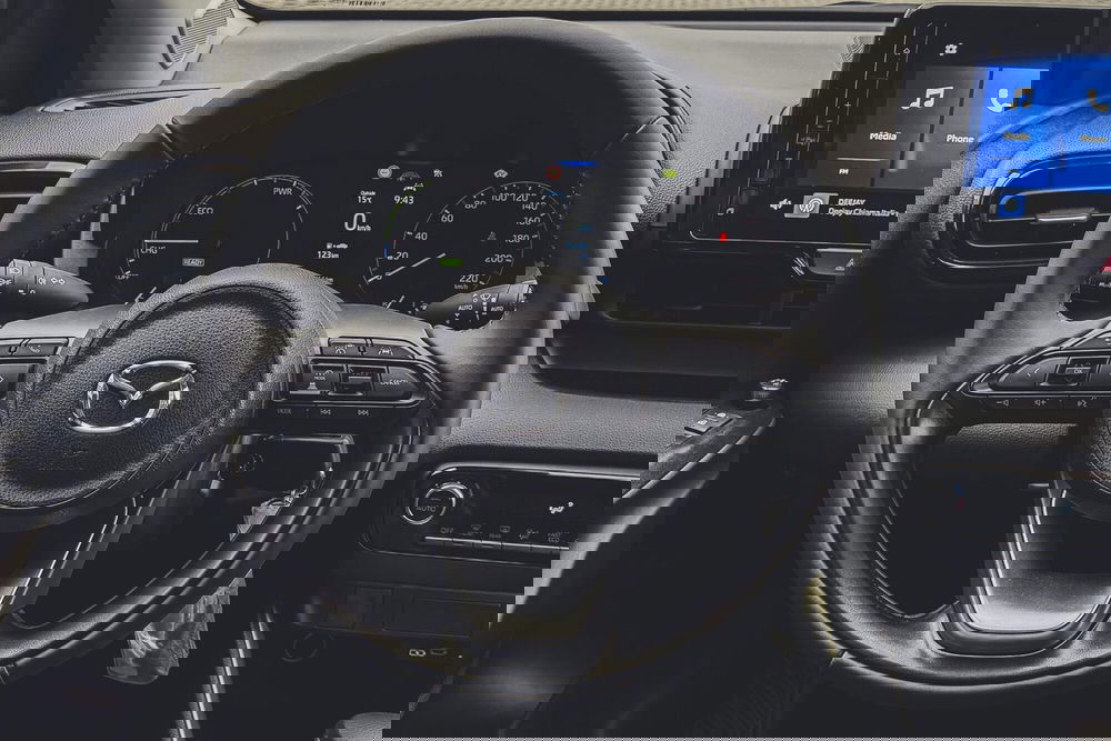 Mazda Mazda2 Hybrid nuova a Vercelli (13)