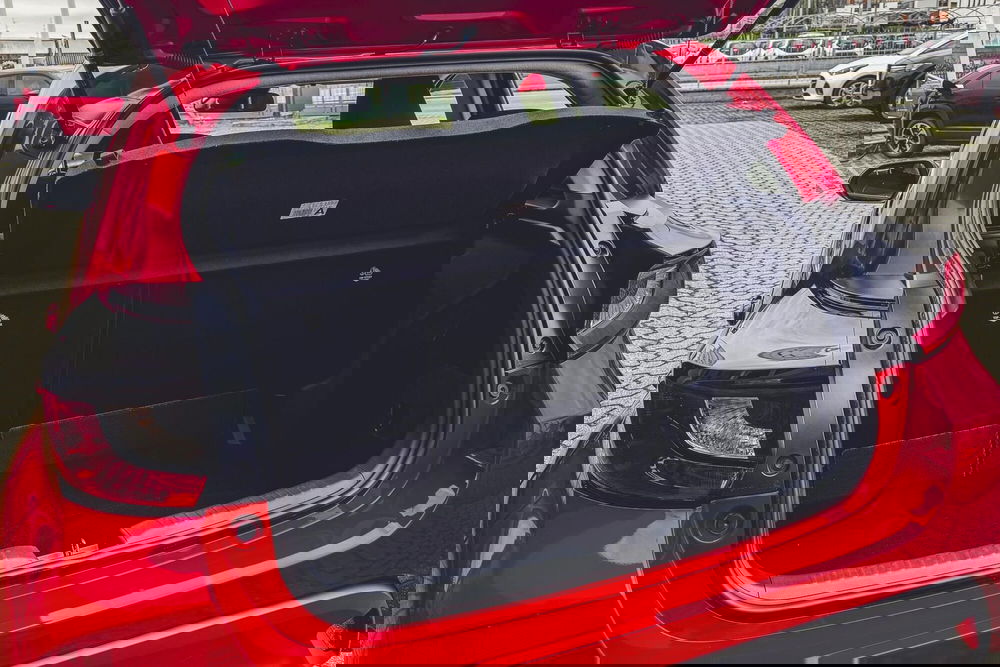 Mazda Mazda2 Hybrid nuova a Vercelli (6)