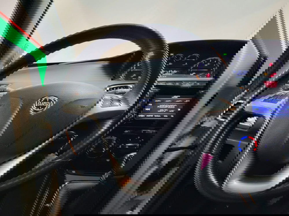 Lancia Ypsilon usata a Arezzo (10)