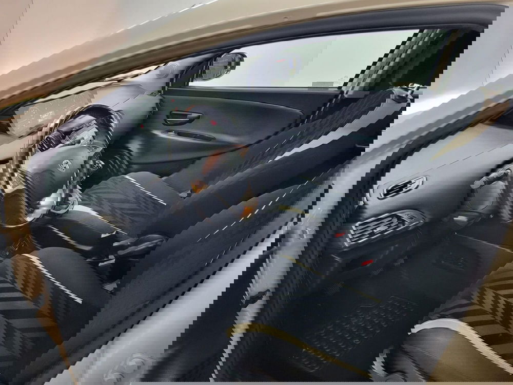 Lancia Ypsilon usata a Arezzo (8)