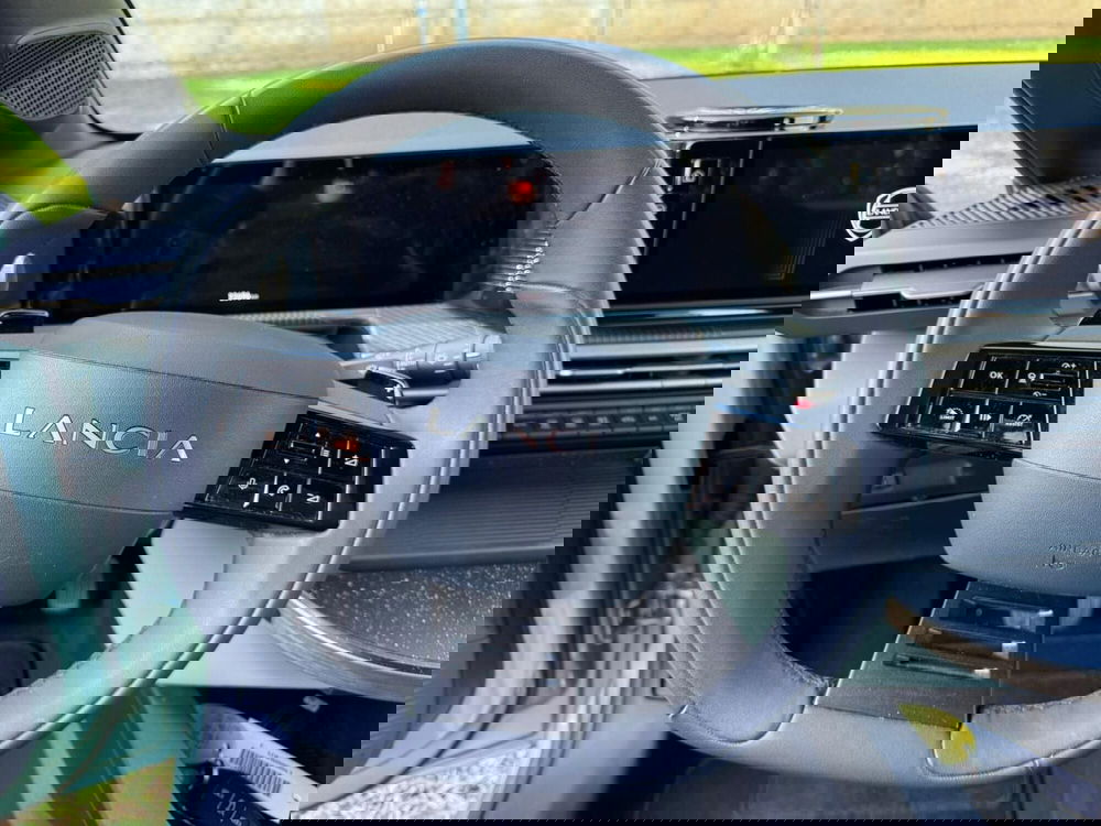 Lancia Ypsilon usata a Salerno (16)