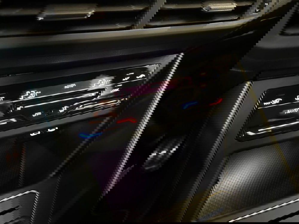 Volkswagen Taigo usata a Prato (15)