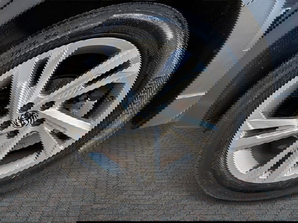 Volkswagen Taigo usata a Prato (6)