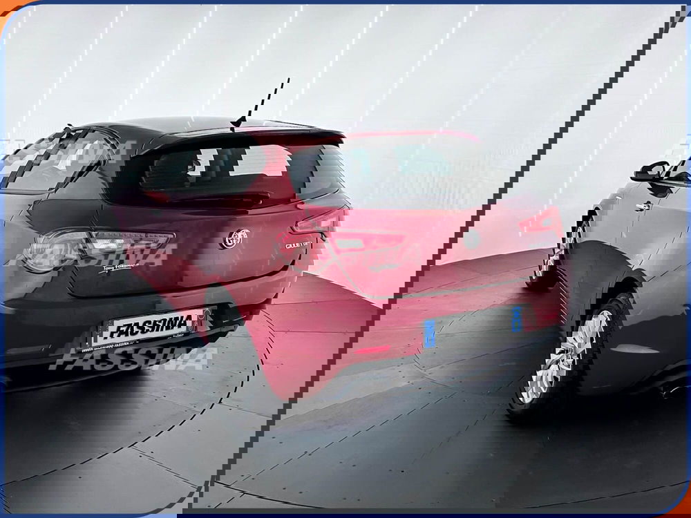 Alfa Romeo Giulietta usata a Milano (4)