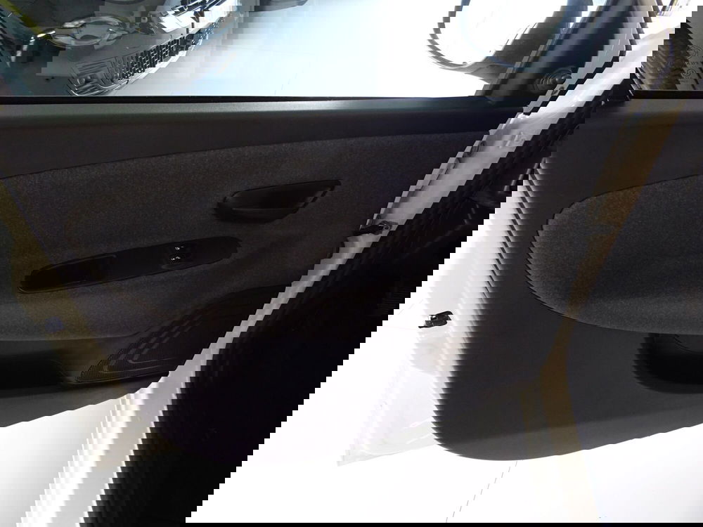 Lancia Ypsilon usata a Lucca (7)