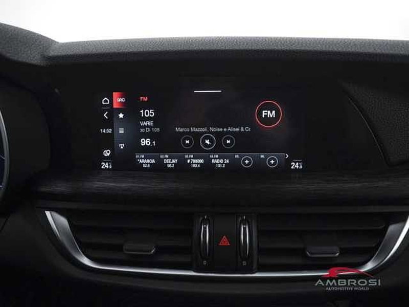 Alfa Romeo Stelvio usata a Perugia (14)