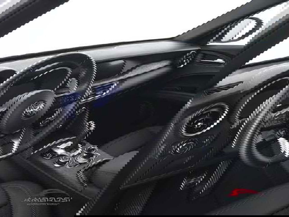 Alfa Romeo Stelvio usata a Perugia (8)