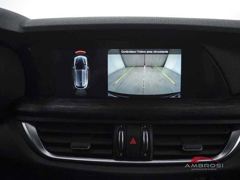 Alfa Romeo Stelvio usata a Viterbo (16)