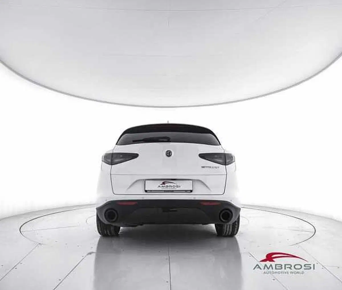 Alfa Romeo Stelvio usata a Viterbo (6)