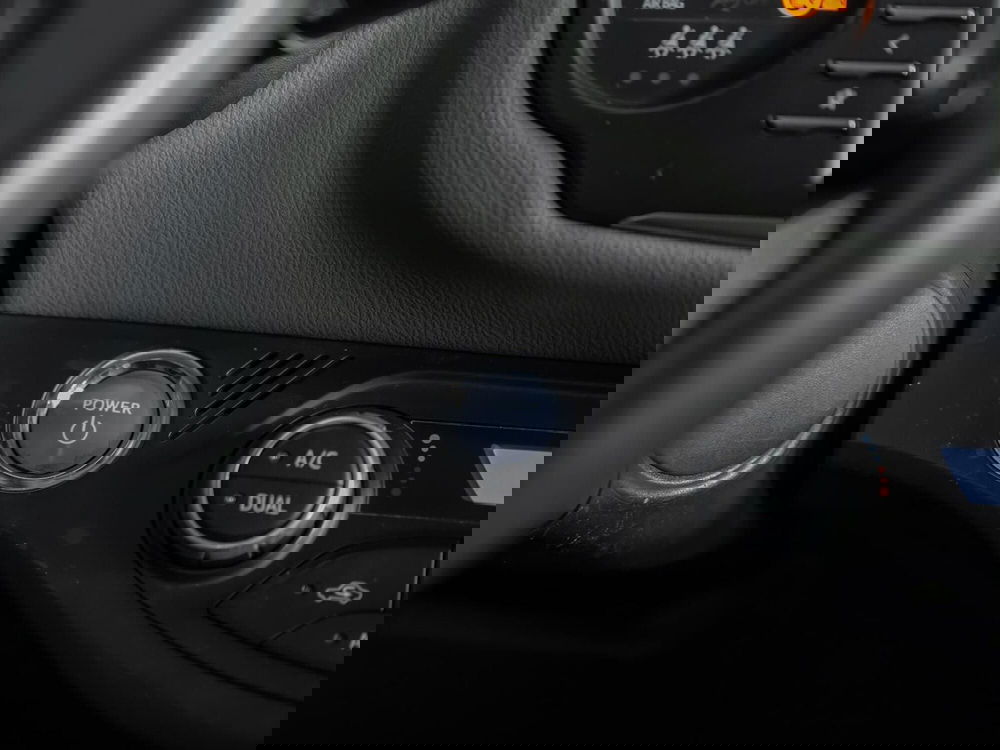 Toyota Yaris usata a Foggia (19)