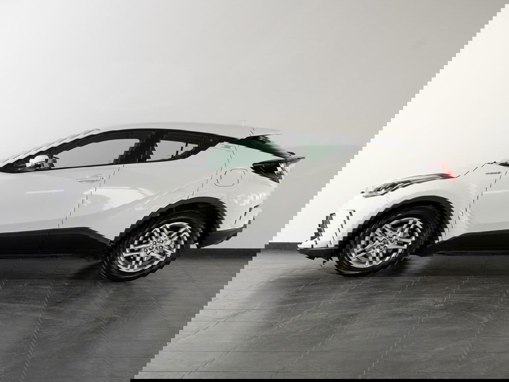 Toyota Toyota C-HR usata a Foggia (3)