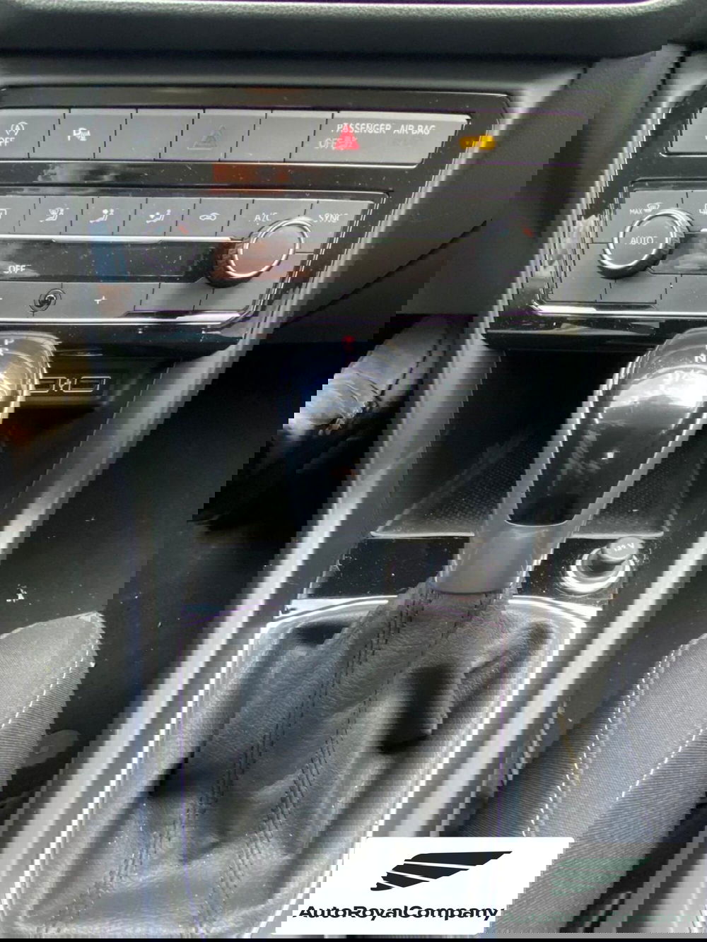 Volkswagen T-Cross usata a Roma (12)