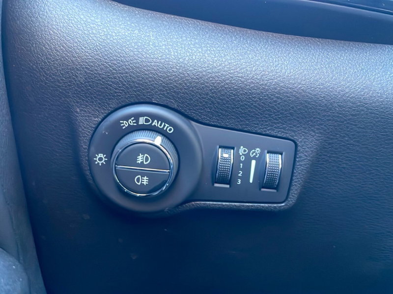 Jeep Compass usata a Latina (20)