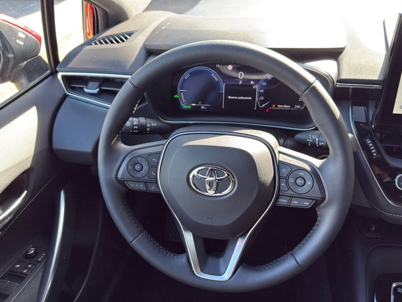 Toyota Corolla Touring Sports nuova a Reggio Calabria (10)