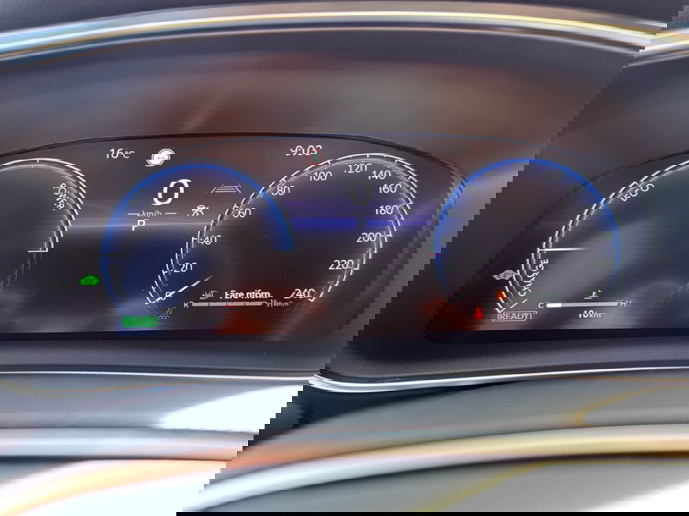 Toyota Corolla Touring Sports nuova a Reggio Calabria (11)